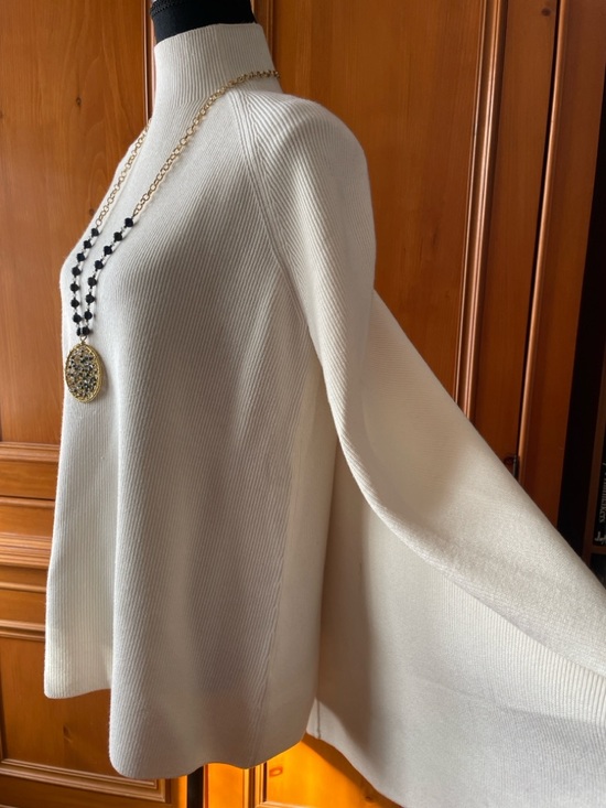 & Other Stories high neck knit sweater w/ cape back and sleeves in white Size M - Picture 7 of 16